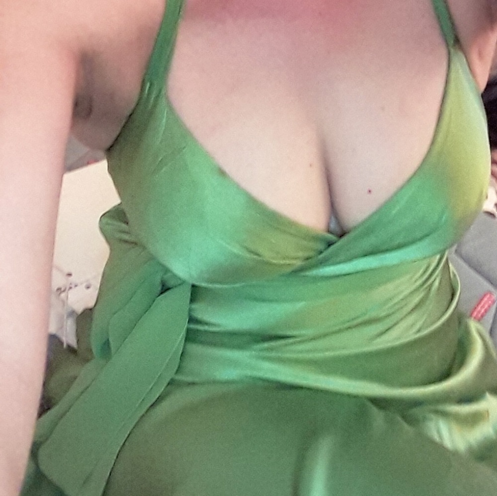 Preowned gorgeous BCBG halter dress size small